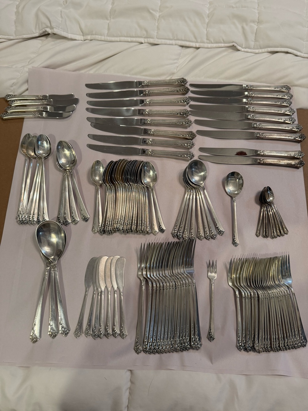 Vintage Oneida Heirloom Sterling Damask Rose Sterling Silver Flatware Set 124 pc